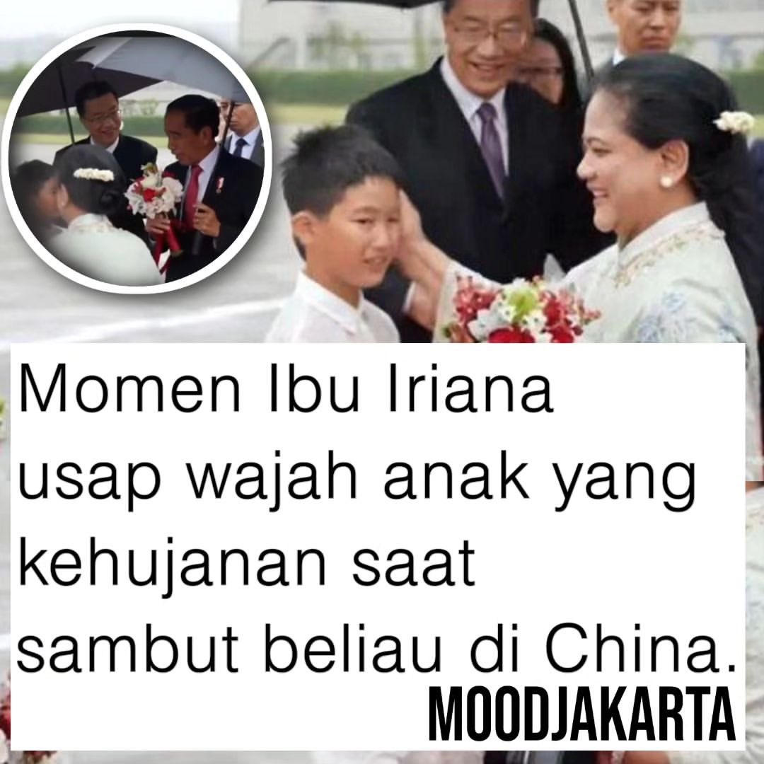 Ada momen menarik yang terjadi ketika Presiden Joko Widodo dan Ibu Negara Iriana melakukan kunjungan kerja ke Chengdu, Provinsi Sichuan, China.

Saat Jokowi dan Iriana Jokowi turun dari pesawat disambut dengan gerimis.
Di bawah tangga pesawat, Presiden Jokowi dan Iriana disambut