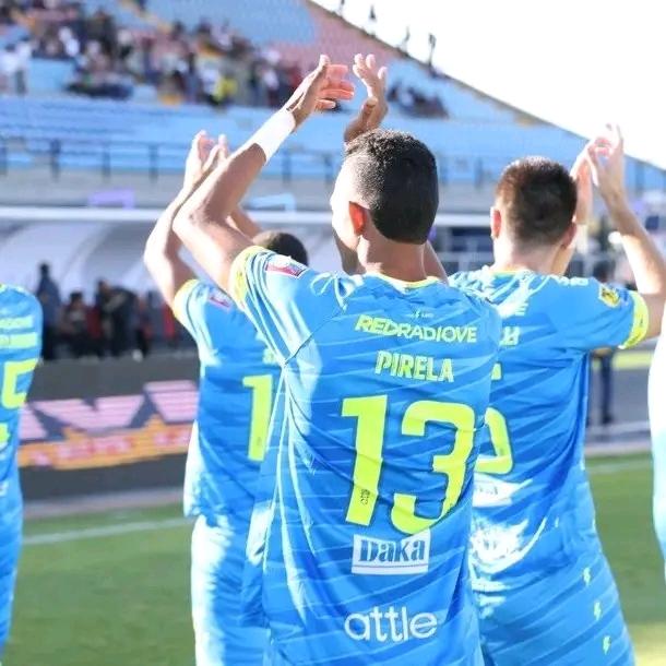 jairspineda's tweet photo. #ElRetoFUTVE #VenezuelaEsFUTVE
Desearle lo mejor es poco. Más es difícil pensar que sacrificó todo en lo profesional por pensar en lo familiar. Y más en un país difícil como el nuestro

¿Recuerdan algún momento de la carrera de Jeison? https://t.co/6ACfzd3Hog
