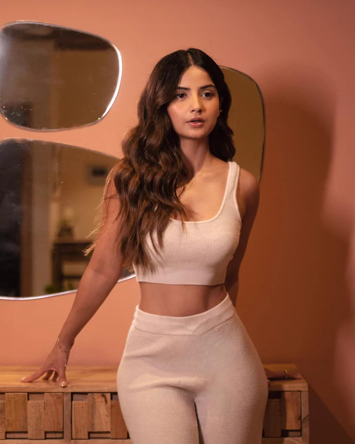 F2NFLbyW0AA_Cdf?format=webp&name=900x900