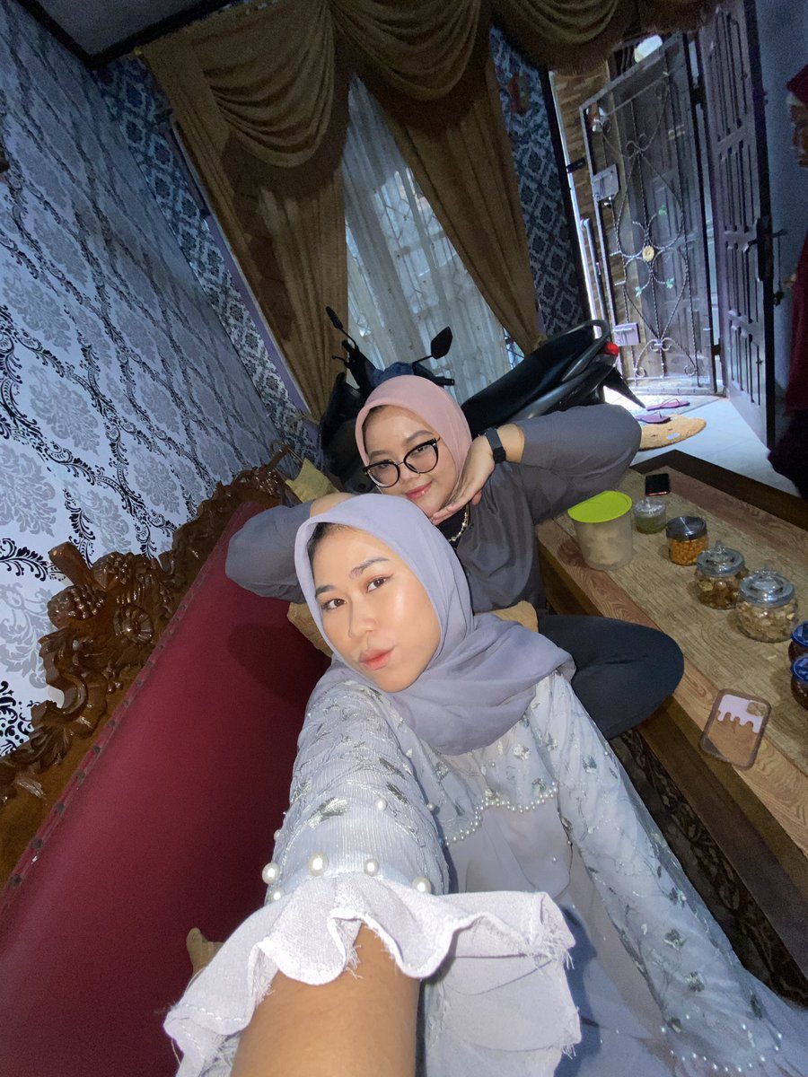 medianips's tweet photo. @radenrauf oh indahnya malam minggu, diajak muter muter sm kipas angin🤧🫠 #LoveStory https://t.co/OOIzvkEaNz