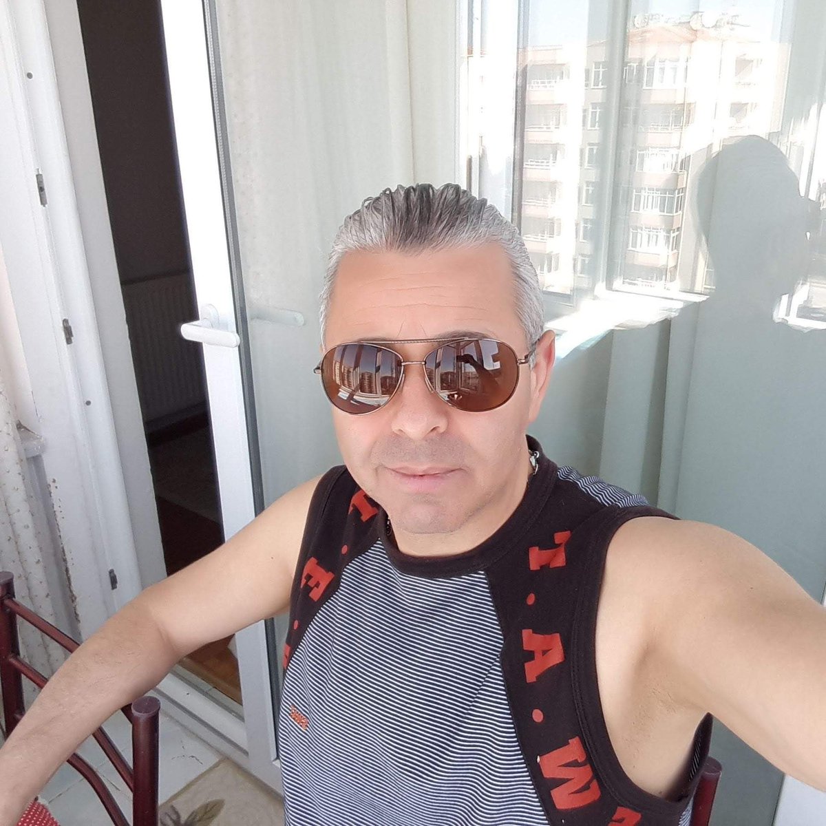 VurucuTim_75's tweet photo. Sevgilim yok sol yanım boş bilin isterim..😍😍😍 https://t.co/ji32VmM329