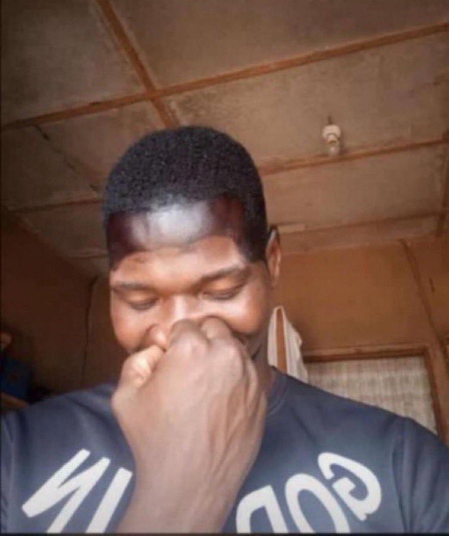 FutaBro's tweet image. Matric hair don set.