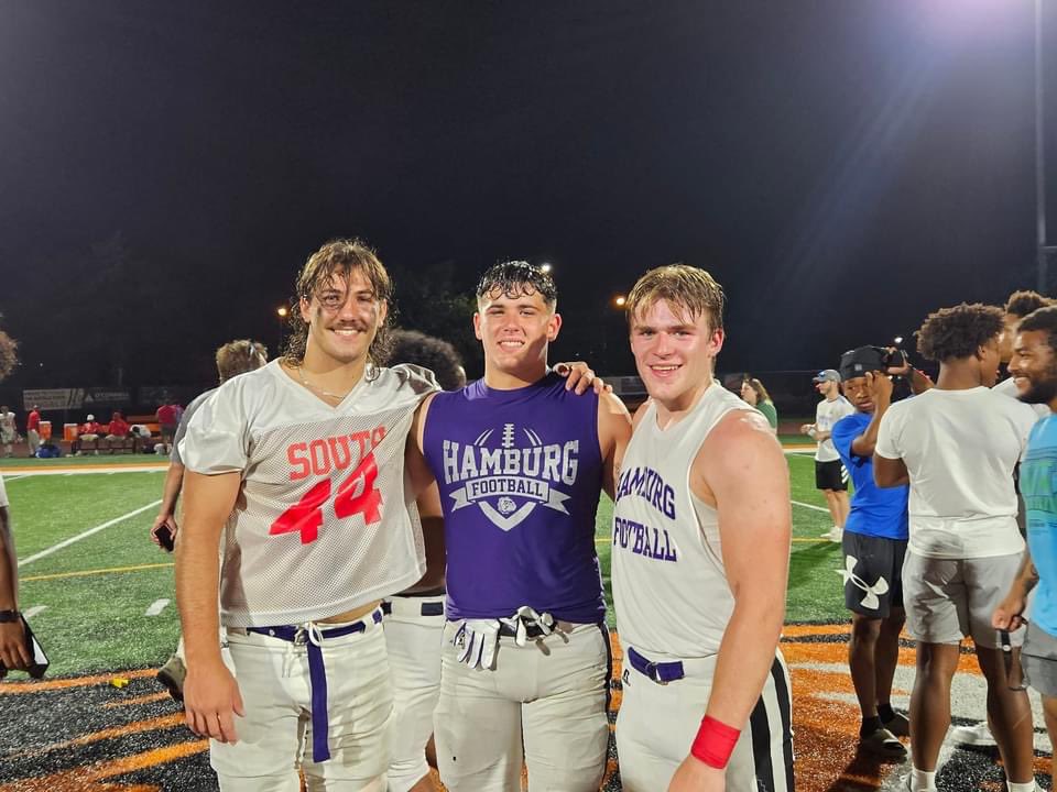 SOUTH TEAM WINS, 22-15!!!  <a href="/aiden_matyas/">aiden matyas</a> <a href="/LeavellJeffrey/">jeffrey leavell</a> <a href="/emmett_reader/">Emmett Reader</a> represented Hamburg very well. #bulldogpride