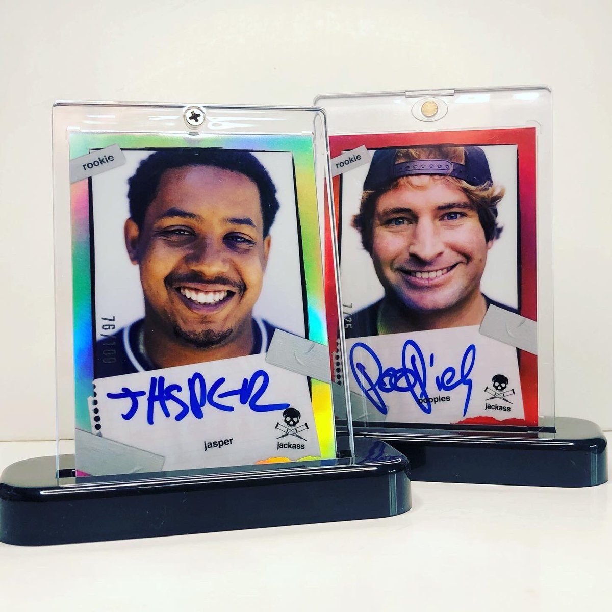 BigHCardCo's tweet photo. Screwdowns vs Magnetics, Pick your fighter 🥊

For me the new age mag tech I could never change from but it’s good to see and stock some OG cases for the more veteran collectors 🤝

Part of this weeks bee arrivals and restocks from Ultra Pro 👀🚚🇬🇧

#thehobby #whodoyoucollect https://t.co/qQE1aXWw7y