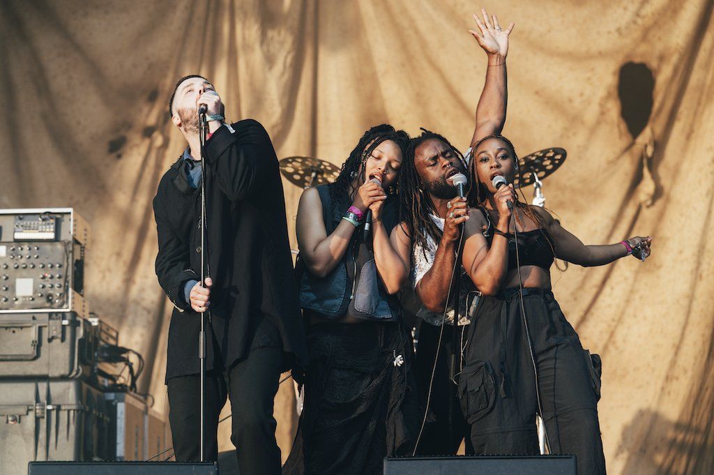 'You have never seen a live band like Young Fathers.

Headlining the BBC Sounds stage at the Latitude festival, you don't even need to know their songs to be swept away by the sheer force of their musical attack'. 

buff.ly/3DxmEc6
