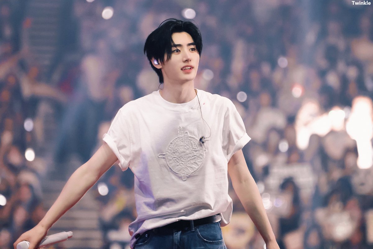Twinkle_021208's tweet photo. 230729
🥹
#엔하이픈 #성훈 
#ENHYPEN #SUNGHOON https://t.co/lM3H1PHbTG
