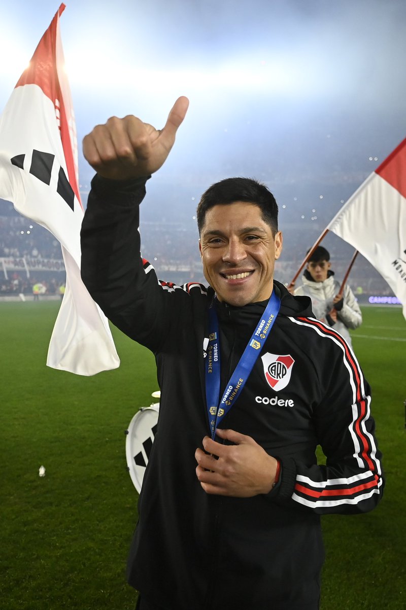 Buen día, CAMPEONES. ⚪️❤️⚪️
