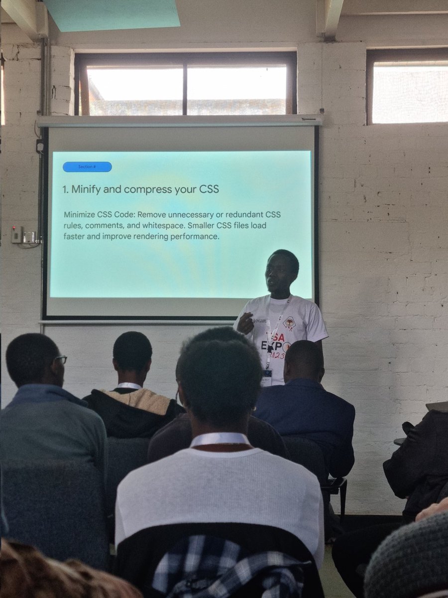 ibensalcie's tweet photo. @kiche_allan taking us through how to optimize rendering for your pages in React β€οΈβπ₯, its an amazing session
#IOExtendedEldoret
@gdgeldoret
@kikao64 https://t.co/o8oXzv0gI2