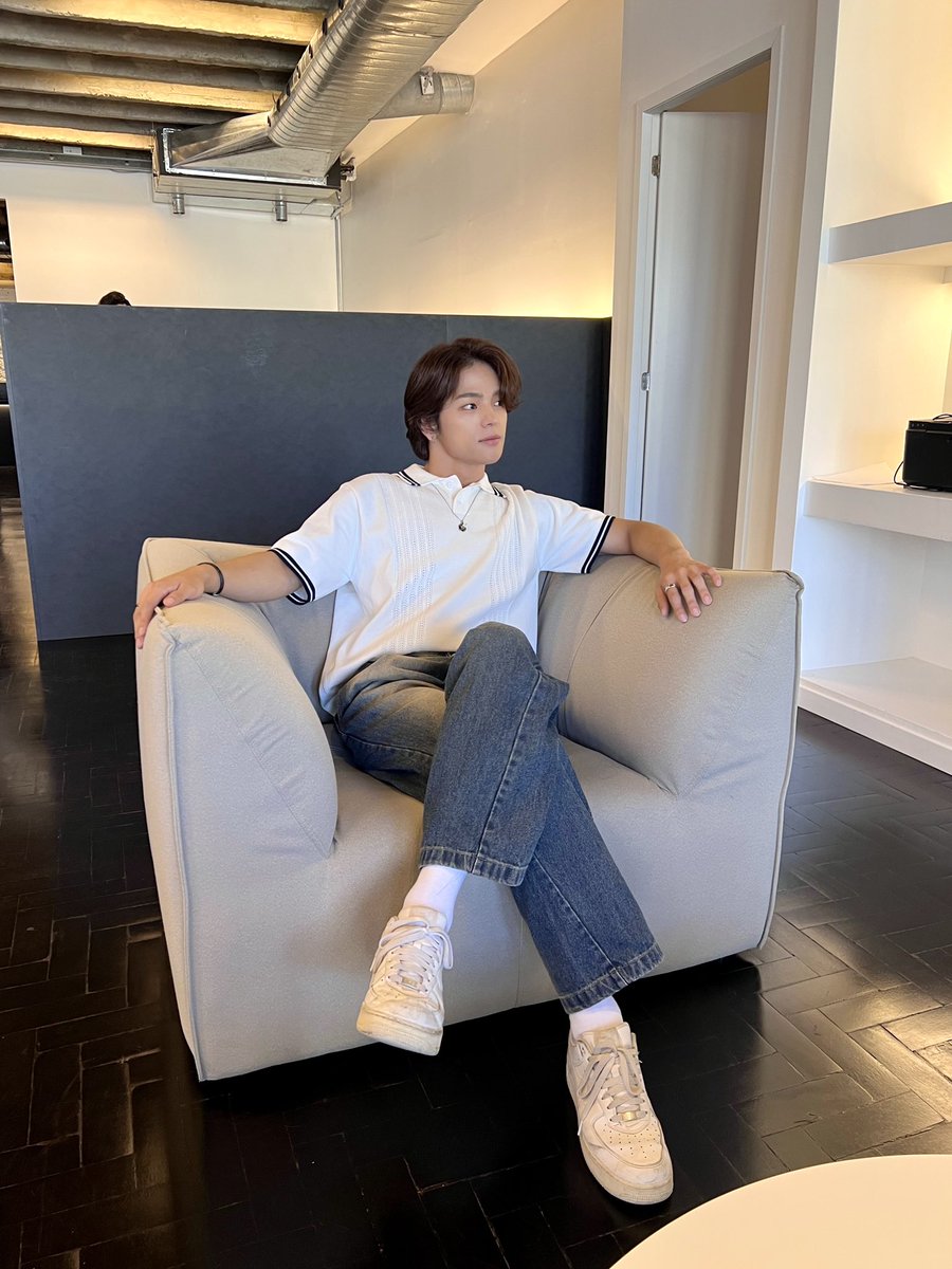 woooojinn's tweet photo. [#우진] 마법의 옷장으로 어디 가고싶어?🧐 https://t.co/B7kGx0h1gT