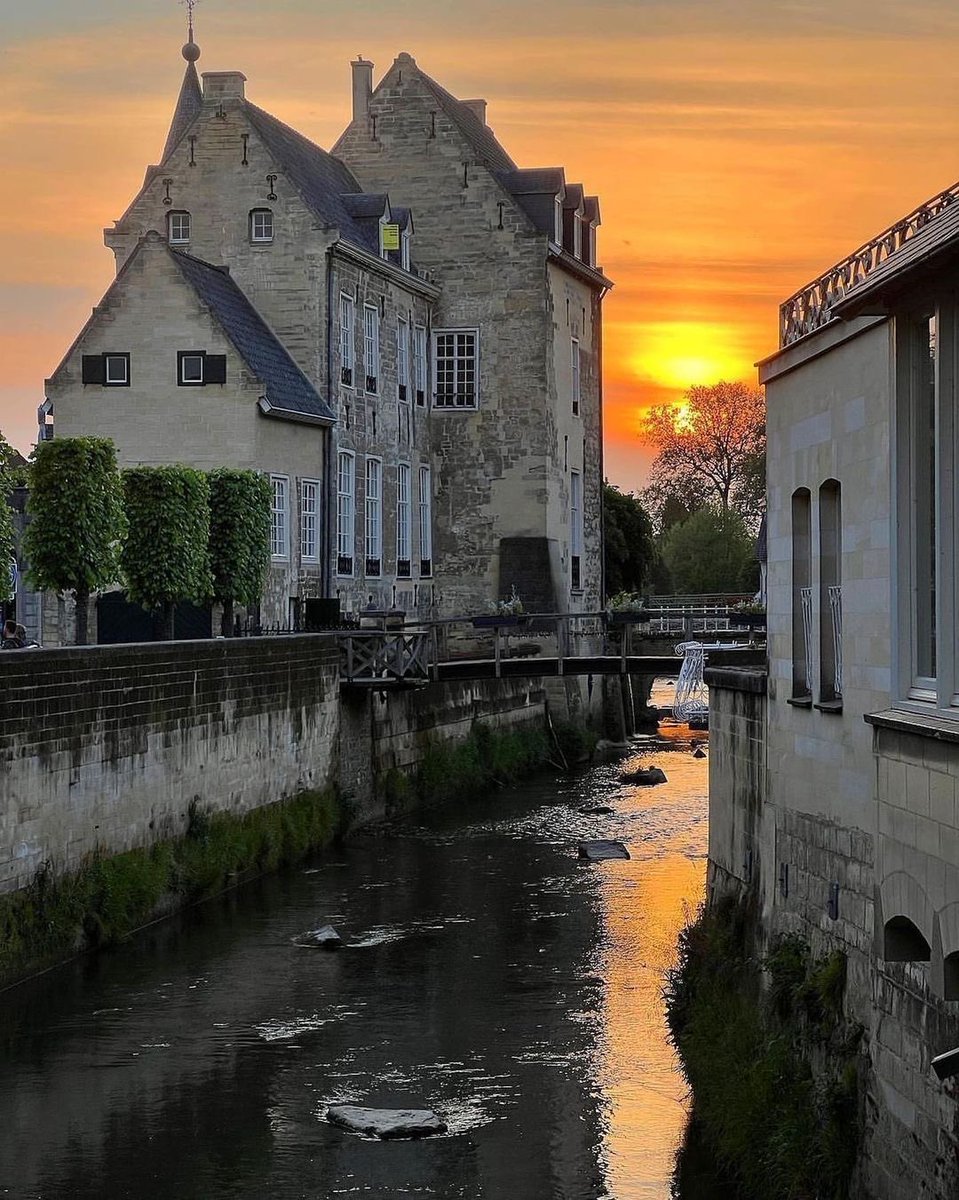 magnifiekZL's tweet photo. Valkenburg #MagnifiekZL
📸: @groovy_pat https://t.co/tHLQ6jUYTQ