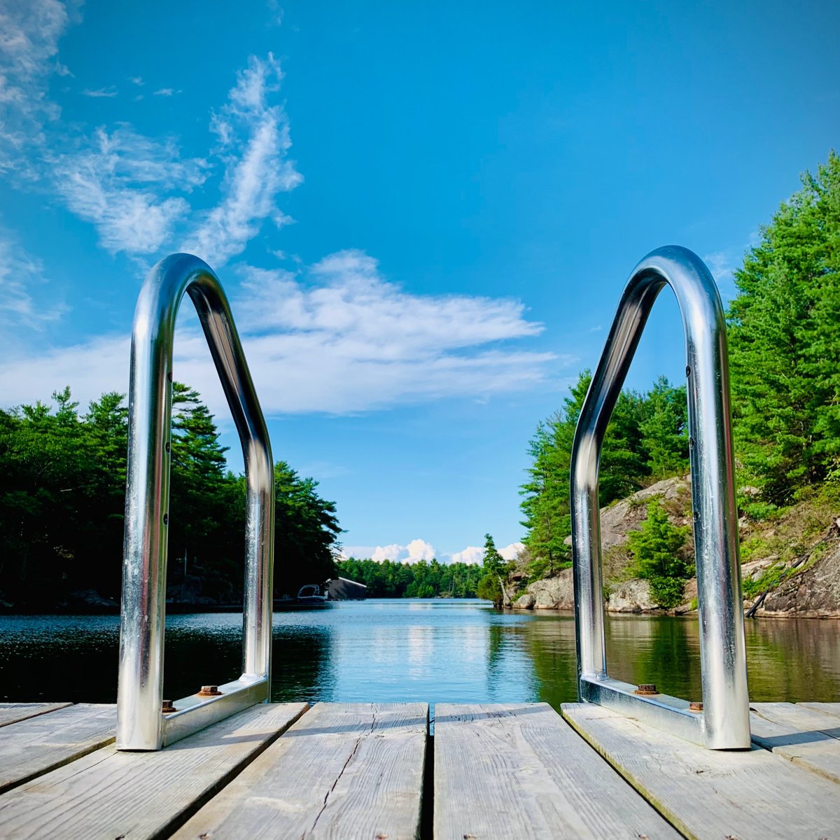 ducanada's tweet photo. Does your perfect summer day look something like this? ☀️

However you choose to enjoy Canada's lakes, it's important for us all to understand the critical importance of #wetlands for keeping our lakes healthy and providing #cleanerwater. 💧

Learn more ➡️ https://t.co/X2k8o1yZk1 https://t.co/6pEotCmvaQ