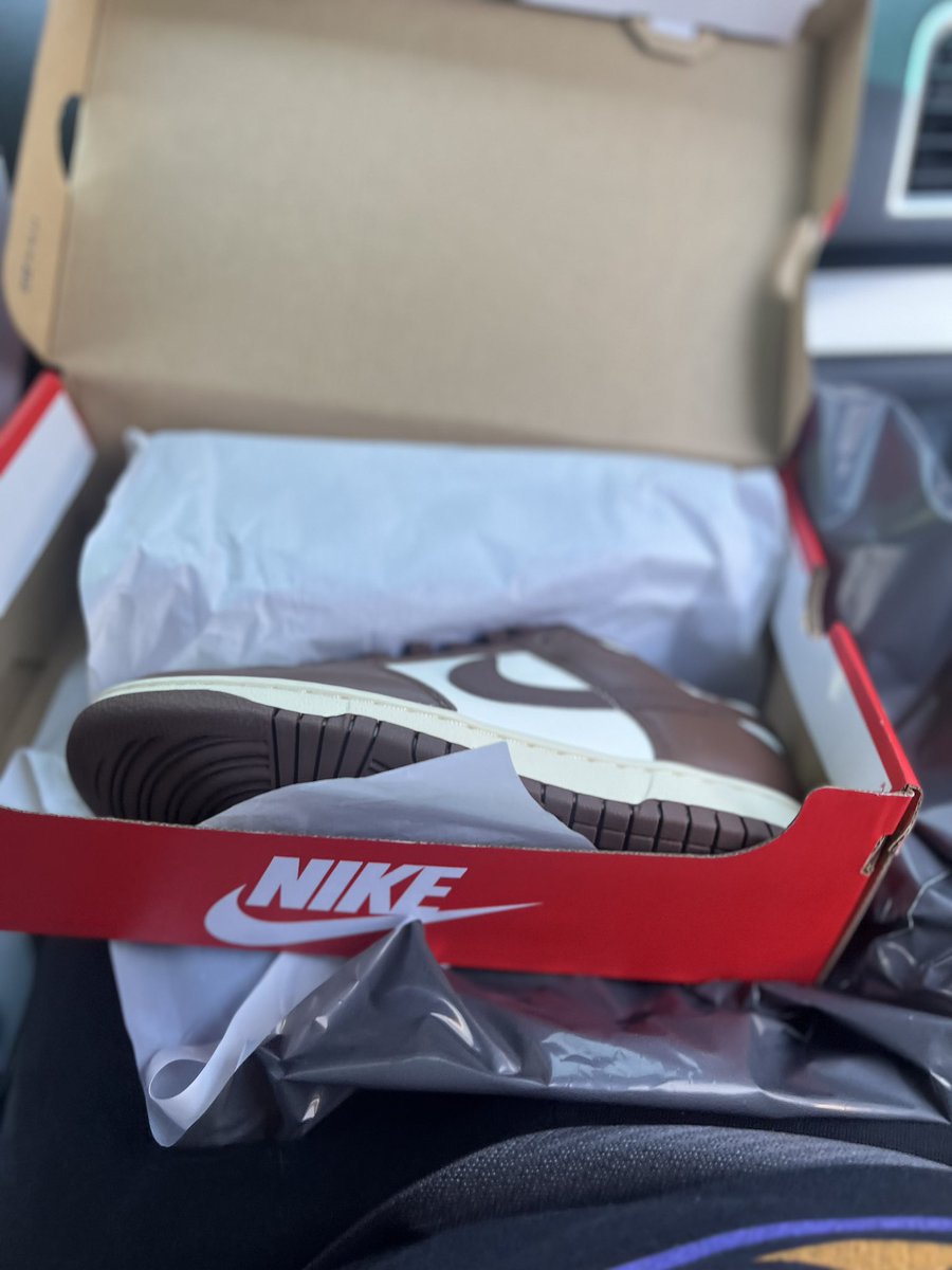 StateAio's tweet photo. Release day for the Mocha Dunks has came around, and it did not disappoint.

Members on it ALL day long, and had opportunities to secure MULTIPLE pairs throughout the day.

They did it for free. How? By joining our FREE trial. Cancel at any time, but we are sure you’ll stay. https://t.co/AAUr67io2h