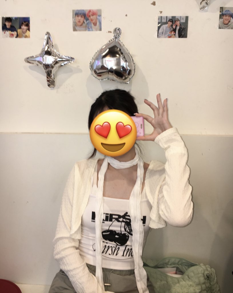 so0ok_he's tweet photo. 원래 내일 가려고 햇는데
오늘 다녀왓어영 단짝쥬 앤드 신뢰즈 ❤️ https://t.co/zeZaxpOhAD