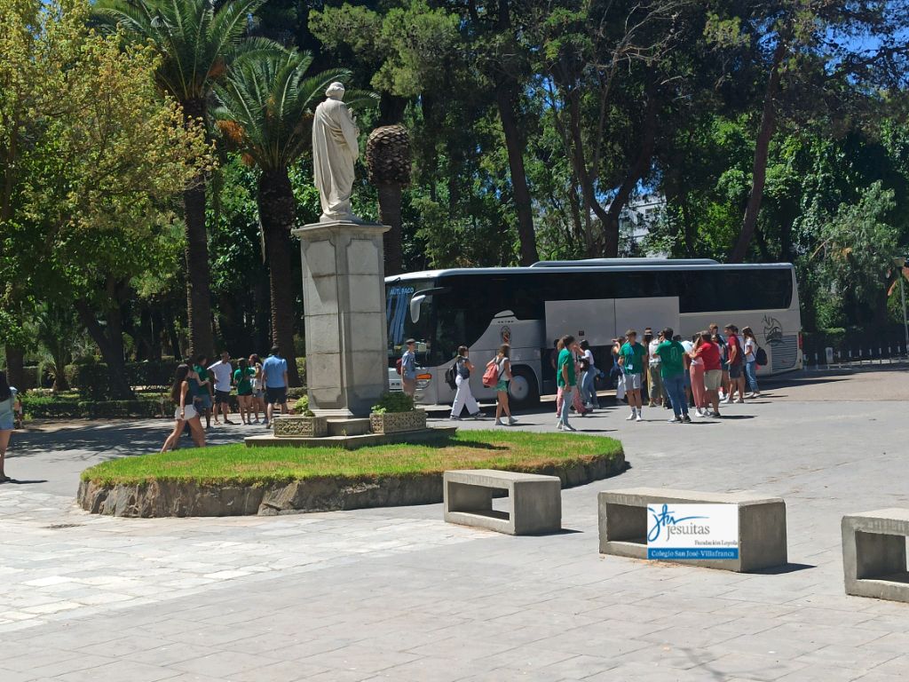 CSJVillafranca's tweet photo. Parte hacia #Lisboa la expedición de jóvenes universitarios de las #ExperienciasMAGIS y hemos recibido a los bachilleres de centros jesuitas de la #zonasur.
#bemagis #jmjlisboa2023
Preparando el encuentro con el #PapaFrancisco en #Lisboa
@educsi @magis_es @JesuitasESP @LdeFsj https://t.co/53kFiZwID6