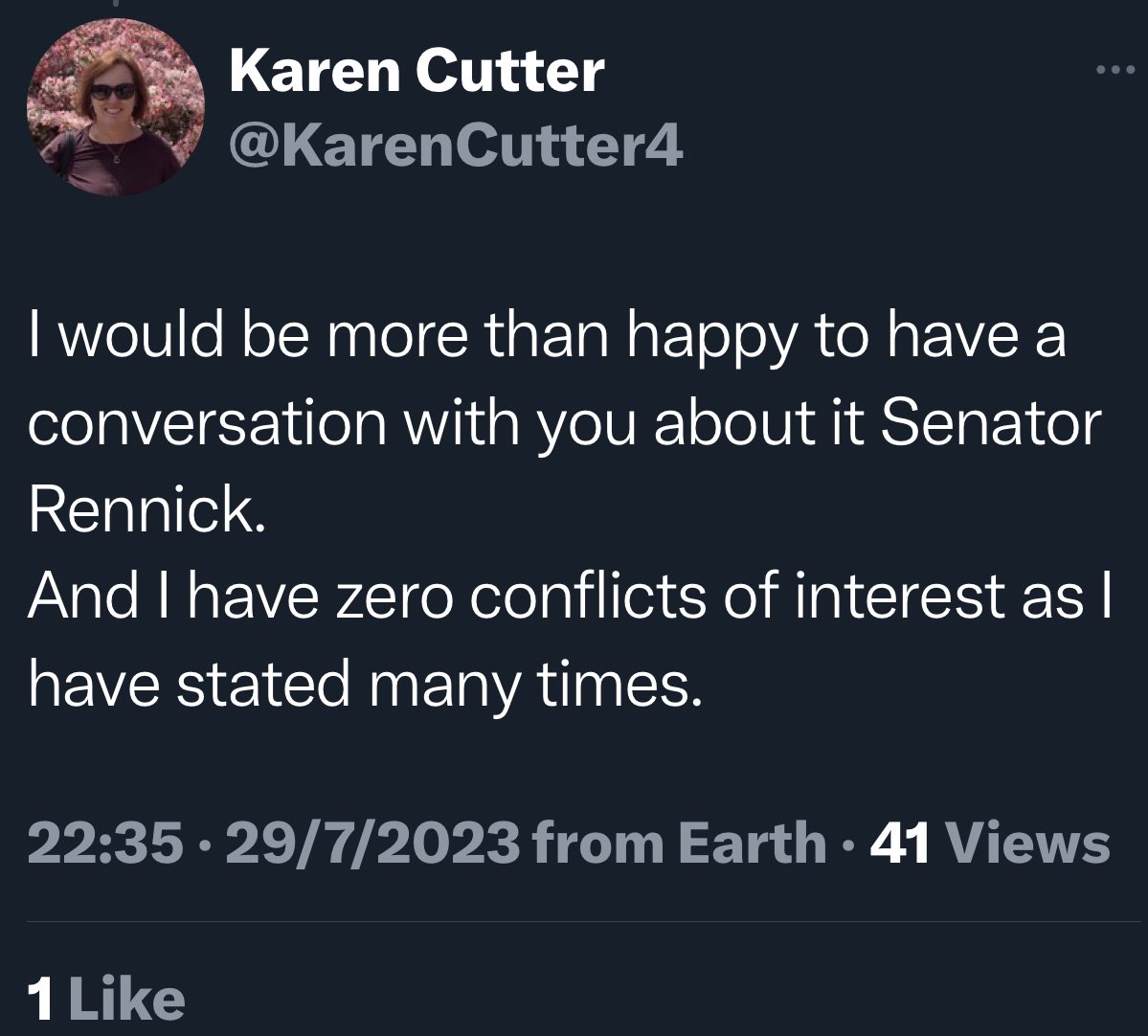 DrWoofAus's tweet image. No, she publicly said what you stated is rubbish in this thread on top of BS @AapFactcheck smear - she can answer that at least in this thread. (👇For the blocked 🐭 who Karen blocked for asking Qs (and ones for just being associated) #CutterGate