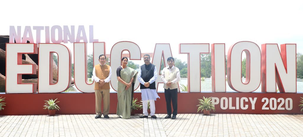 dpradhanbjp's tweet photo. A memorable first day at the Akhil Bharatiya Shiksha Samagam. 

#NEPThrivesAt3 https://t.co/JSg01y9Fqs