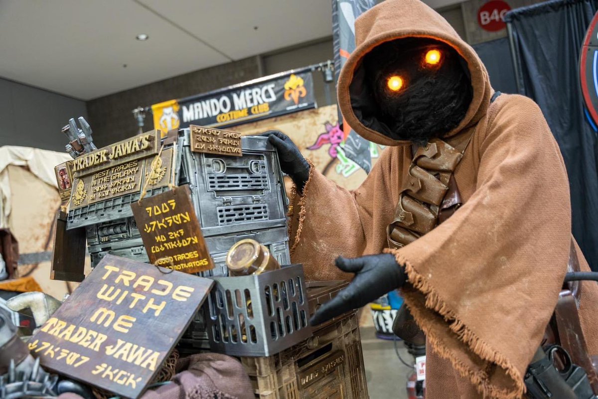 Trader Jawa has wares, if you have coin. Member: DZ-90042 📸: Trey Hockman @ga501st @kraytclandetachment #501st #Jawa #BadGuysDoingGood