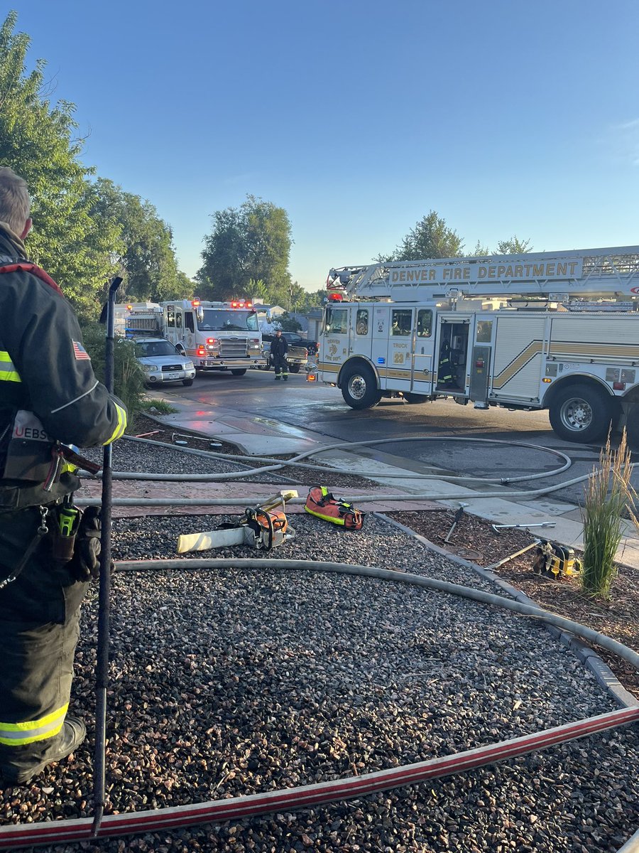 Denver_Fire's tweet image. Crews are cleaning up and starting to go back in service.