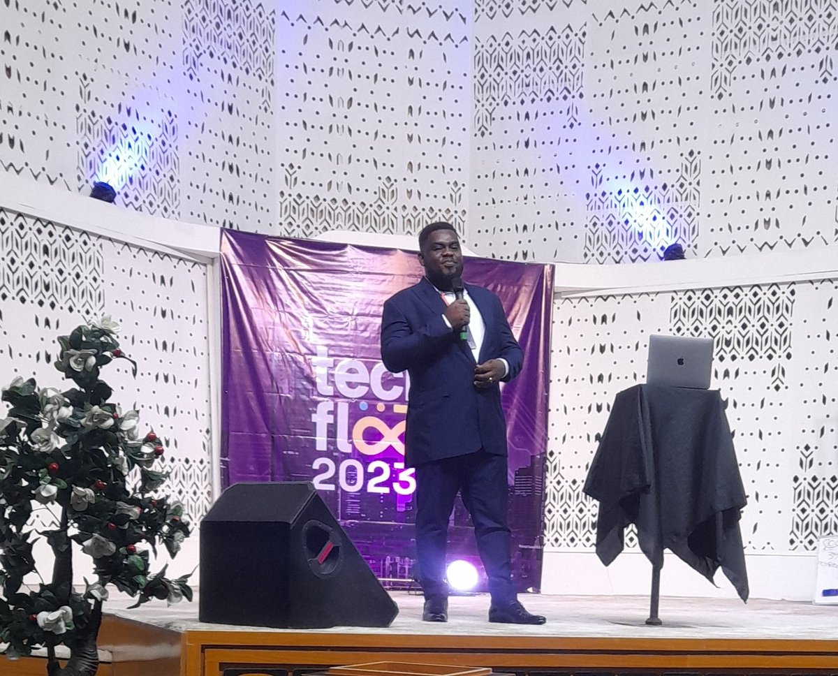Danielobiyo's tweet photo. AI for Smart Cities: Harnessing Data, Automation and Ethical A.I Solution.
By
Sunday Okoi
#Techflock
#Techflock2023
#AbiaTechHub https://t.co/05CfMWu6oD