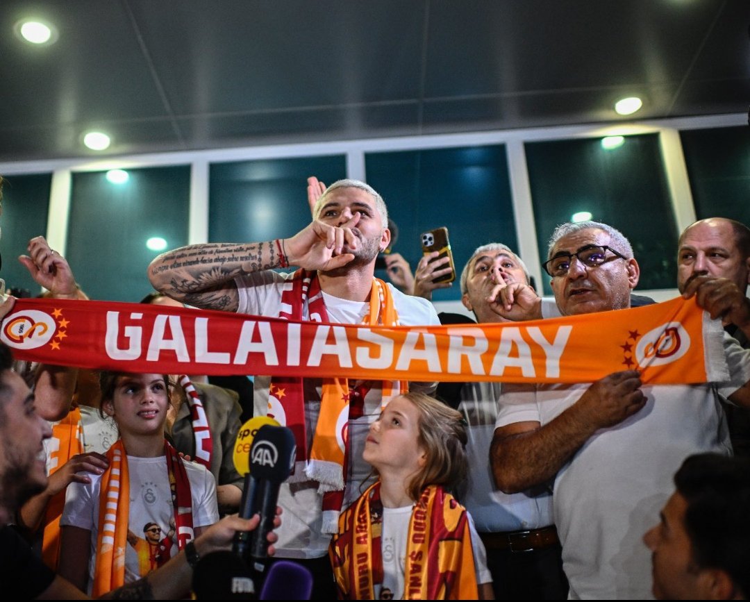 srkyfrt04's tweet photo. Hoşgeldin ligin sefiri ❤️💛 https://t.co/j8hnXbUzpM