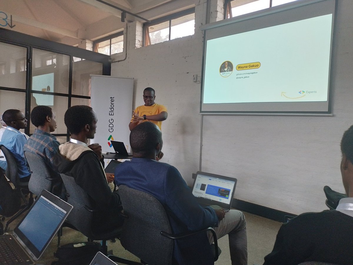 kiche_allan's tweet photo. @wayne_gakuo is now taking us through Angular Testing
@gdgeldoret
#IOExtended #IOExtendedEldoret https://t.co/CgNSTCTKux