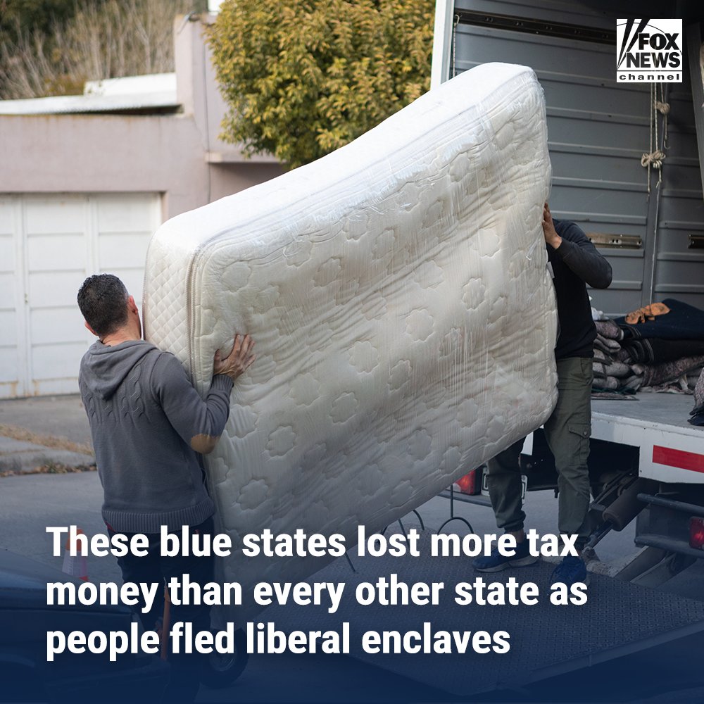 INCOME EXODUS: From January 2020 to July 2022, California lost well over half a million people. trib.al/Hc68PXl