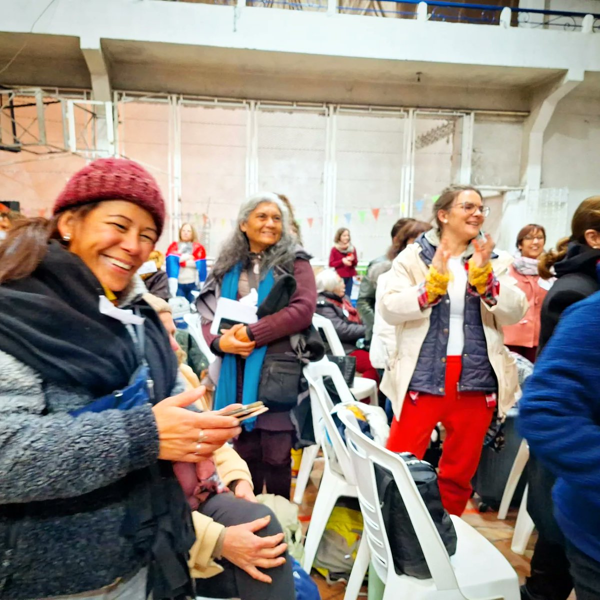 CGeneroFMaldo's tweet photo. Arrancandonga, las @CGeneroFMaldo  en el inicio del Encuentro de Feminismos del Frente Amplio 

#EFE1 https://t.co/yYrkssC4PM