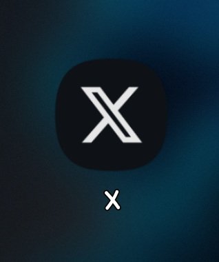 tradeewim's tweet photo. New Twitter icon that was on my phone after my updates were done! https://t.co/aCdrCxp7Jg