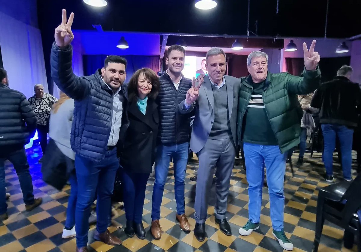 jonyetorres's tweet photo. #SantaFe #Rosario Participamos de la reunión de la Mesa #MassaPresidente. 

Gran convocatoria de compañeras y compañeros de toda la provincia. 

Estamos en el camino de progreso y crecimiento a partir del trabajo y el esfuerzo con inclusión y justicia social.

#DefenderALaPatria https://t.co/quUNSioCVE