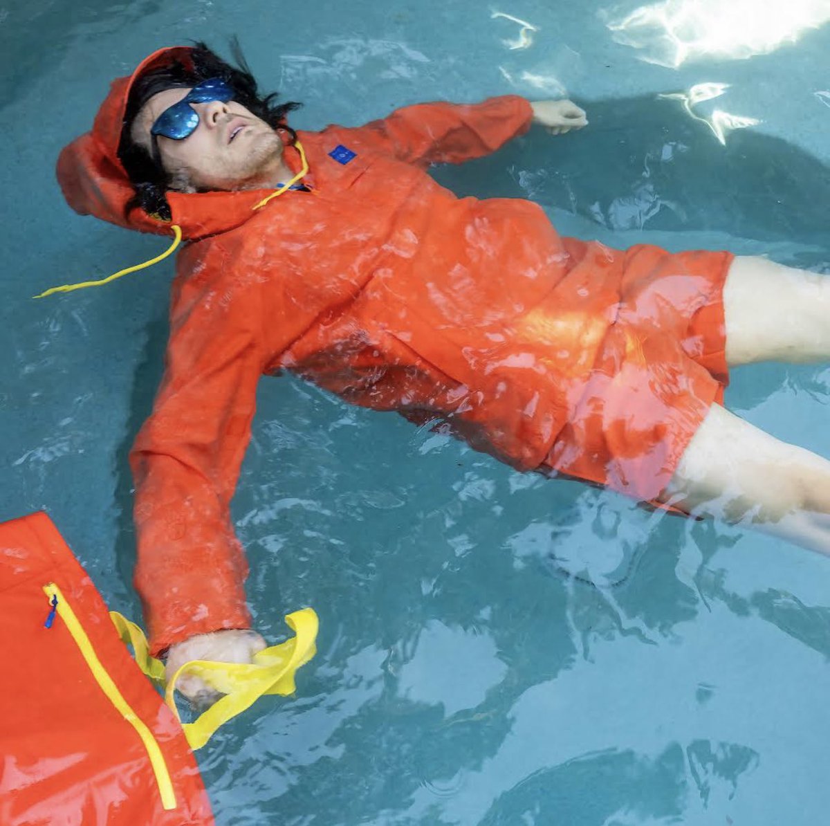 markssafespace's tweet image. my two favorite cloak models 🫶