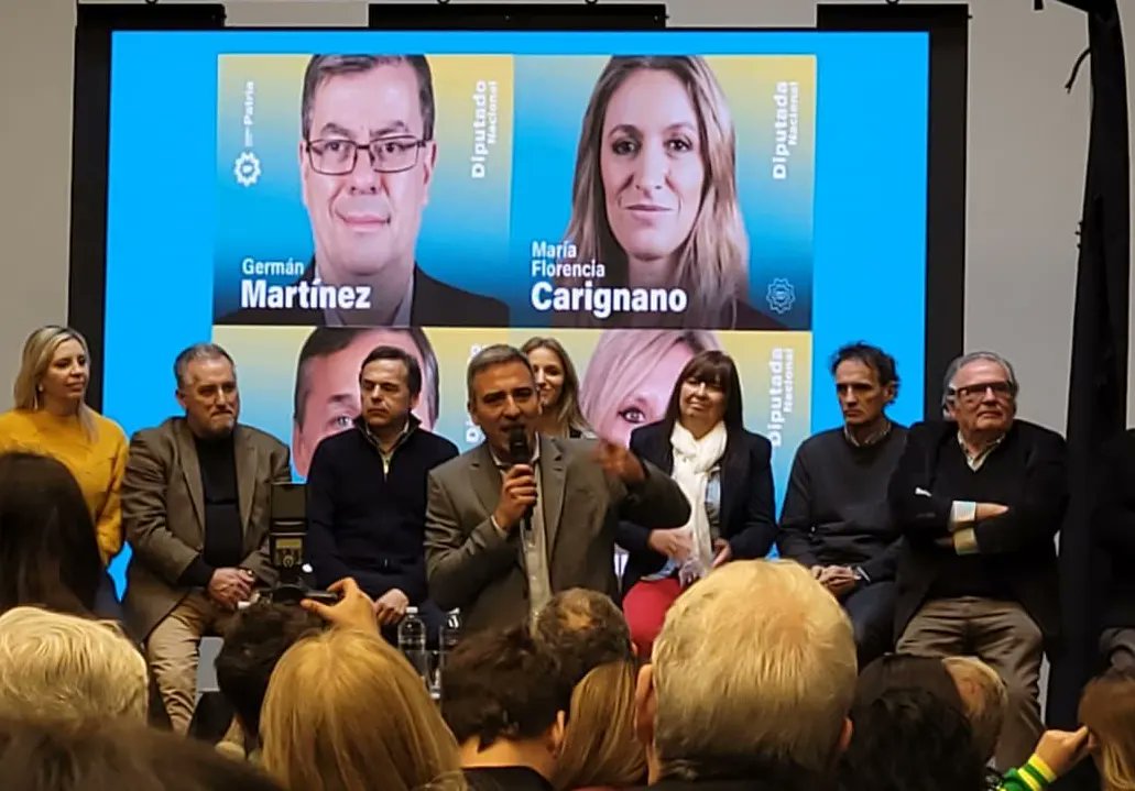 jonyetorres's tweet photo. #SantaFe #Rosario Participamos de la reunión de la Mesa #MassaPresidente. 

Gran convocatoria de compañeras y compañeros de toda la provincia. 

Estamos en el camino de progreso y crecimiento a partir del trabajo y el esfuerzo con inclusión y justicia social.

#DefenderALaPatria https://t.co/quUNSioCVE