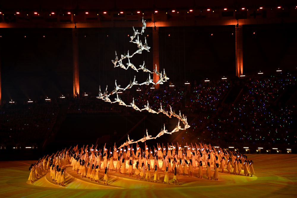 Skiing_China's tweet photo. Let's get a glimpse of the highlights at the Opening Ceremony of the Chengdu 2021 FISU Games #白山松水喝彩大运 #china #jilin #每日一吉 #大运会 https://t.co/InJN6k8EP3