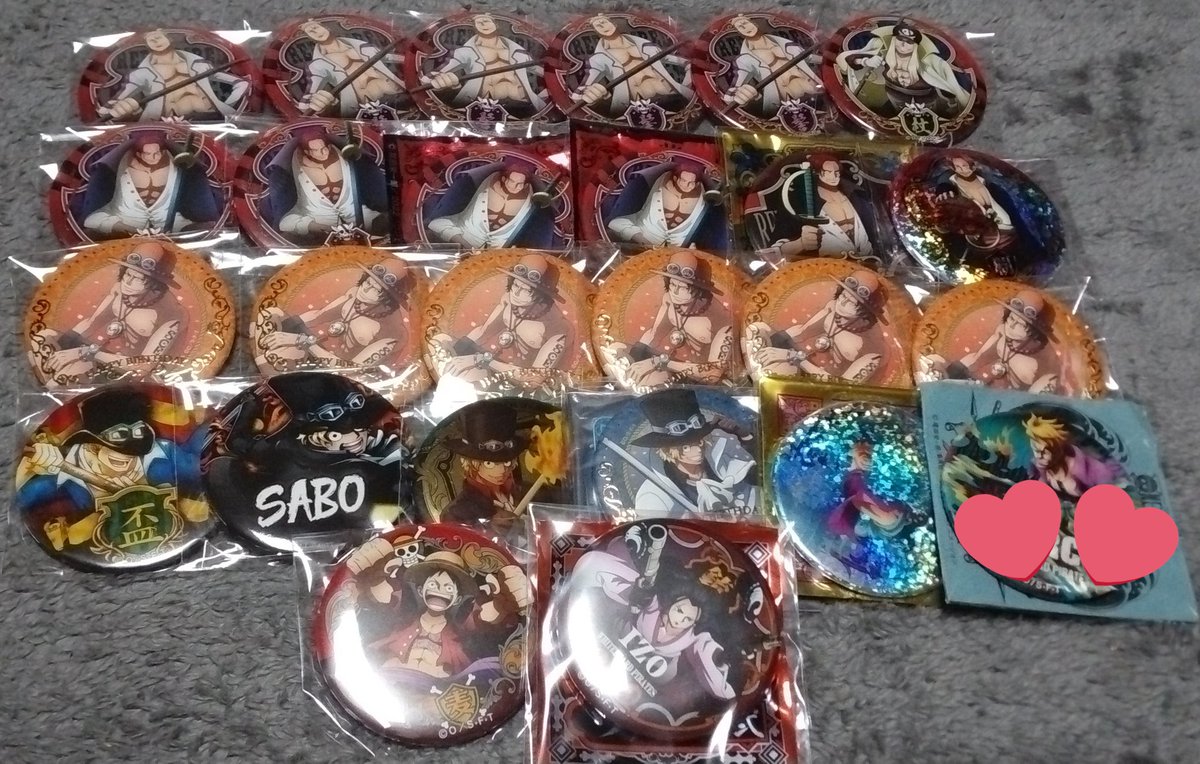 enegoro_56's tweet photo. @S320L11 初めまして、こんばんは。お声かけありがとうございます。
WORLD、コレ缶ライバルズのローが残っているのですが画像お借り致しました、こちらの♡印のマルコを求めております。
どちらかとの交換になります。ご検討よろしくお願い致します🙇‍♀️ https://t.co/wgP1kGygrX