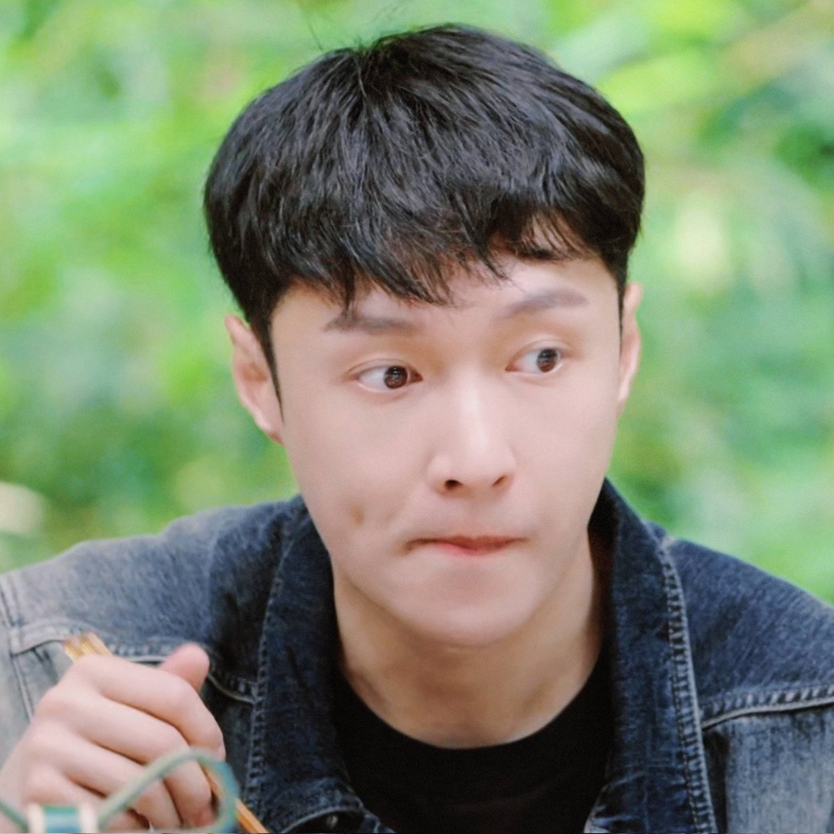 xingcrown's tweet photo. baby 🤏🏻

#LAY #Yixing #张艺兴 @layzhang https://t.co/8gaxDlOeQT