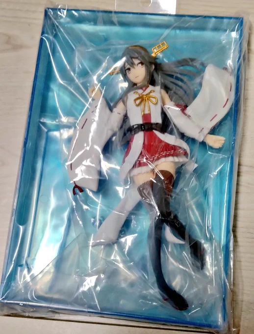 今日 中古ショップで(安かったので)榛名さんフィギュアをお迎えしてきたのですが なんだかすごく真空パックAV感がw  …見たことないですよ?????