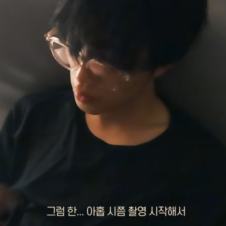 moonbackk's tweet photo. หล่อชิบหาย https://t.co/f2CvkcEIu2
