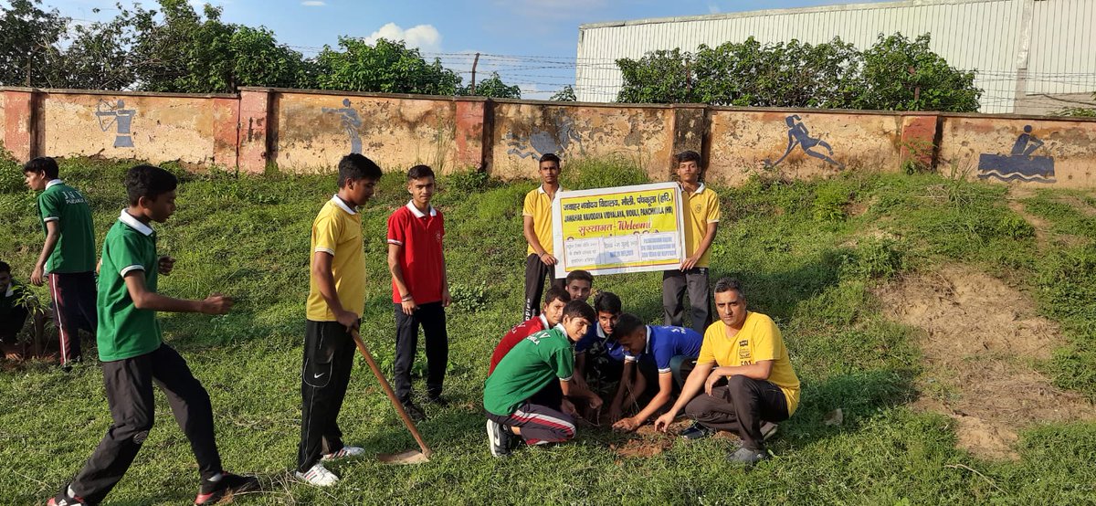 JnvPanchkula's tweet photo. Plantation drive on the occasion of 3rd year of NEP2020 at JNV Panchkula 
#NEP2020 @Annapurna4BJP @CommissionerNVS @dpradhanbjp @EduMinOfIndia @narendramodi @nvsrojaipur https://t.co/qFl7x4IRog