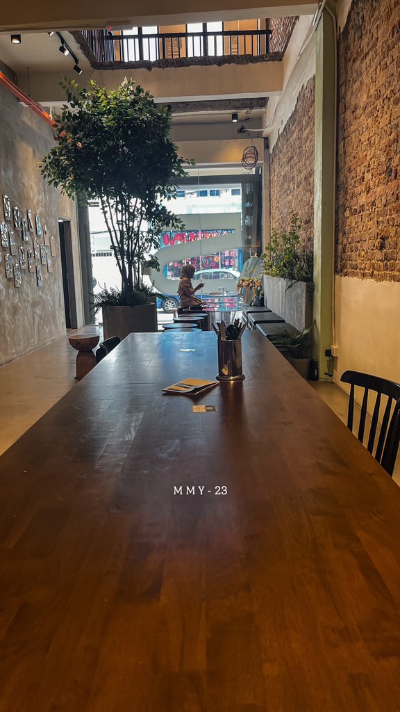 rienayumi's tweet photo. Cafe #192023

Sekalf - Jln Tun H.S. Lee, KL
Business Hours: 9:30am to 5:30pm

Love the Matcha Croissant 
@ngopiss @petakopi_my https://t.co/3AvFgOmBQE