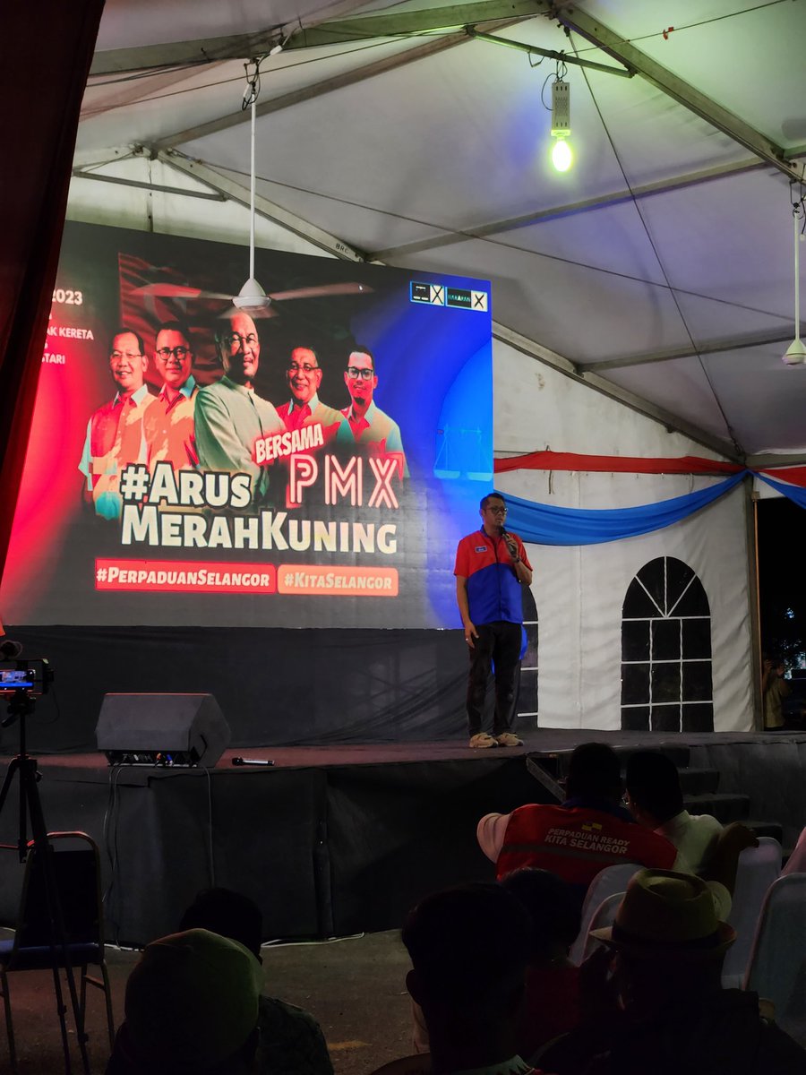 waneizhanafeef's tweet photo. Hadir di Ceramah #ArusMerahKuning di Subang Bestari. 

#KitaPerpaduan
#UndiPH #UndiBN 
#MalaysiaMadani https://t.co/xO9R3VBXjO