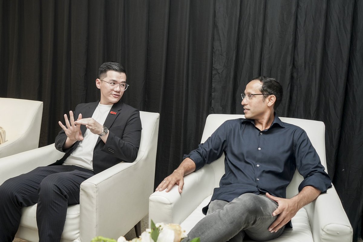 William Putra Utomo (@williamputomo) on Twitter photo Very fun and collaborative public discussion on education. Speakers are major stakeholders that includes <a href="/ganjarpranowo/">Ganjar Pranowo</a> , <a href="/prabowo/">Prabowo Subianto</a> , <a href="/aniesbaswedan/">Anies Rasyid Baswedan</a> , <a href="/nadiemmakarim/">Nadiem Anwar Makarim</a> , <a href="/salmansubakat/">salman</a> , and many more. Big congratulations for @semuamuridsemuaguru team Very fun and collaborative public discussion on education. Speakers are major stakeholders that includes <a href="/ganjarpranowo/">Ganjar Pranowo</a> , <a href="/prabowo/">Prabowo Subianto</a> , <a href="/aniesbaswedan/">Anies Rasyid Baswedan</a> , <a href="/nadiemmakarim/">Nadiem Anwar Makarim</a> , <a href="/salmansubakat/">salman</a> , and many more. Big congratulations for @semuamuridsemuaguru team