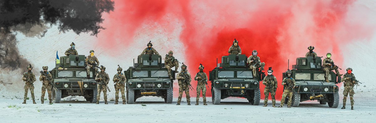 brokenpixelua's tweet photo. Today is a very special day of a very special people. Glory to heroes! Glory to Ukrainian SOF! https://t.co/4XpHobbxkH