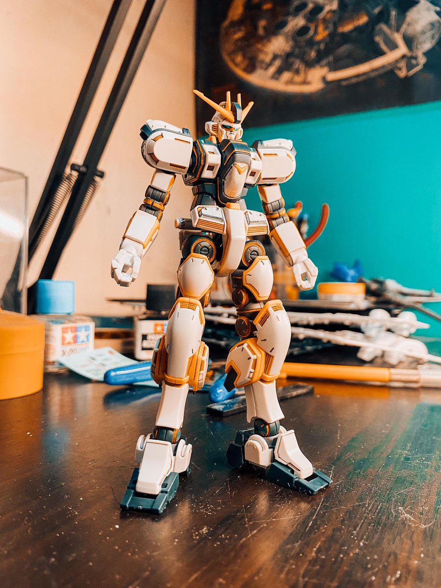 thetruejuls's tweet photo. HG 1/144 Atlas Gundam https://t.co/RYE3s4yoDD