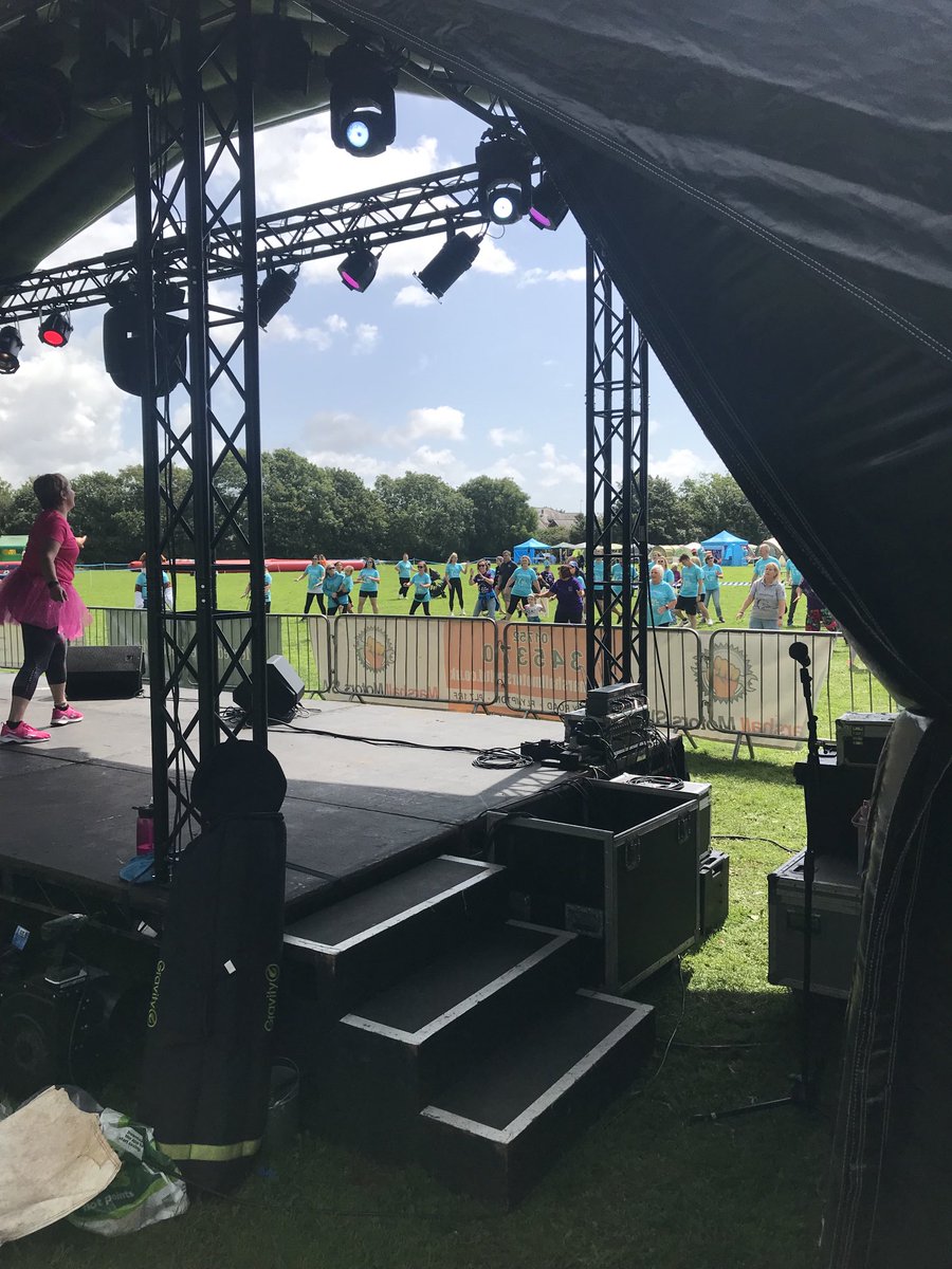 Humbled today to be invited on to this stage to talk about ⁦⁦⁦@HMNBDevonport⁩ support for this year’s ⁦@CR_UK⁩ Race for Life. Amazingly brave people telling their story and brilliant ⁦@RoyalNavy⁩ sailors helping serve tea and keeping everyone smiling😊. 🙏