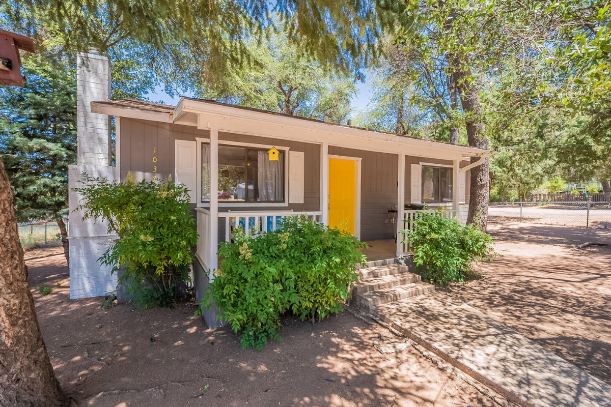 1037 W BRIDLE PATH Lane, Payson, AZ
$349,900

tinyurl.com/3uutnjf5

#MyCabin #CabinInTheWoods #Cabins #LogCabins #LogHomes #WeSellCabins #CabinSearch #RealEstate #BuyYourCabin