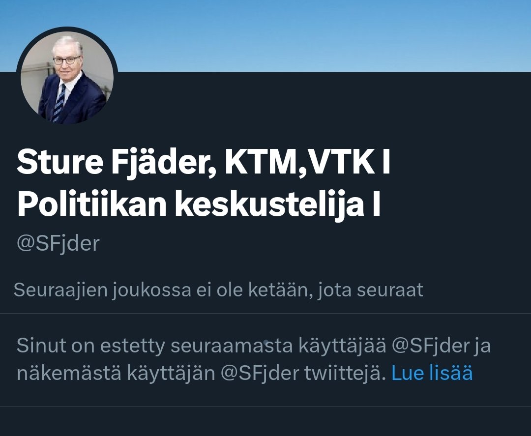koomikkosopanen's tweet photo. Viimeiset viikot olen vastannut jokaiseen Sture Fjäderin twiittiin "mene töihin", koska miksi ei.
Hämmentävä käänne oli, kun hän alkoi seuraamaan minua.
Mutta nyt tämä saaga on tullut päätökseensä. Rip suomalainen sivistyrporvaristo, halusin vain tietää milloin menet töihin. https://t.co/4UhinGCaZR