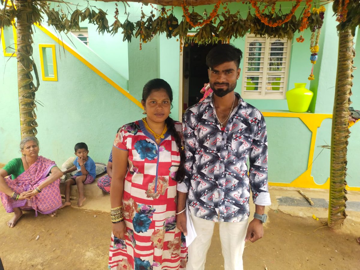 Madhu_TOI's tweet photo. After #SeemaHaider, #Anju, and #Julie 
now a #SriLankan woman crossed borders and weds a man from #Chittoor in #AndhraPradesh, #India after falling in love with him on #Facebook https://t.co/5cczZcpP3Y