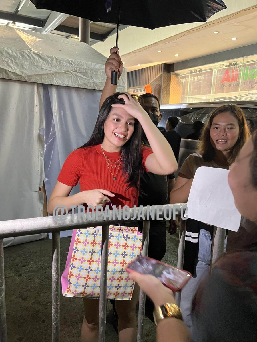 TropangJaneOFC's tweet photo. she's so pretty 🥹🫠
@itsJaneOineza
#Back2BackCaravan
#JRBCreativeProd
#JaneOineza
#JaneOinezaILO https://t.co/10iYQT9FQG