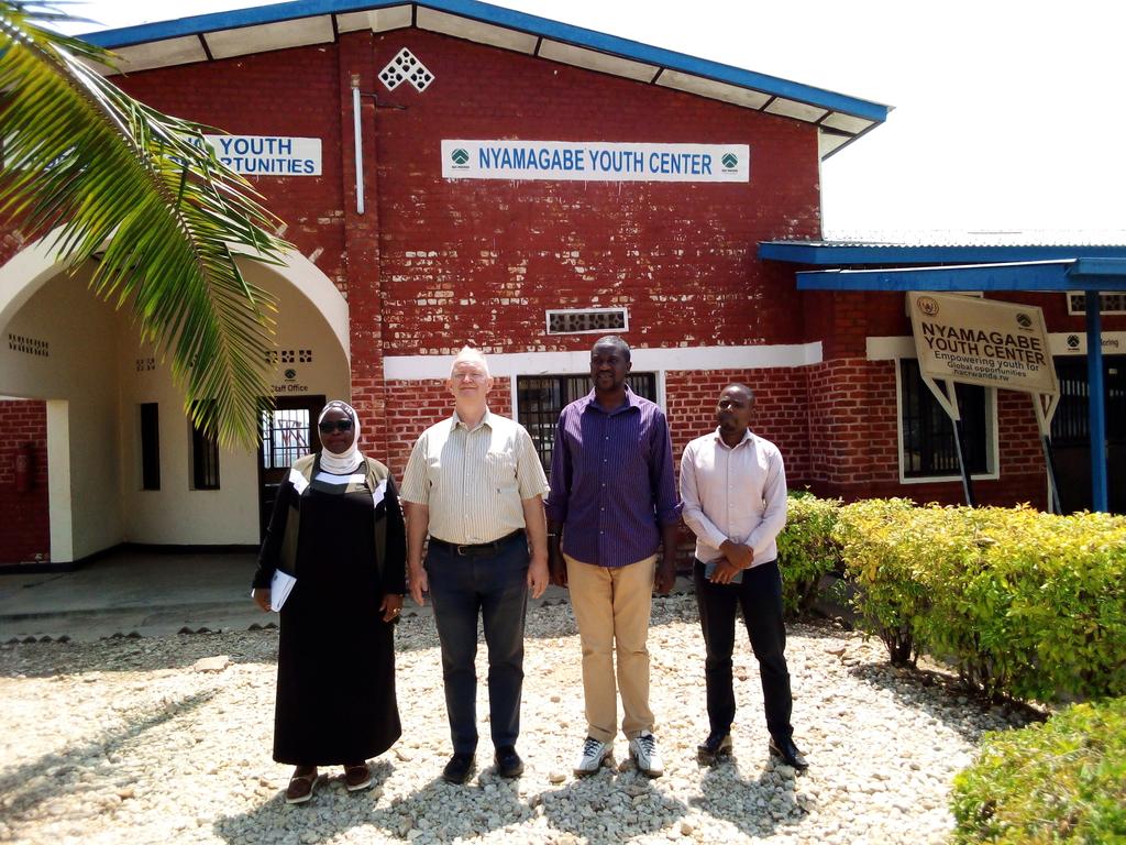 Youth_Actions's tweet image. Update
Happy to receive visitors from @giz_rwanda , regards  the partnership of #JobMatching to the #Young #Graduates in #Vocational #Training from #Kigeme #Refugees #Camp 
@Nyamagabe @mwungeri @MastercardFdn @InkomokoRwanda @MiniYouthRwanda @NacRwanda @RwandaYouth @save_children