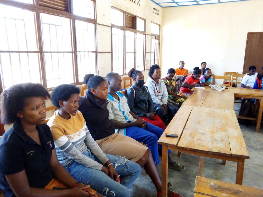 Youth_Actions's tweet image. Update
Happy to receive visitors from @giz_rwanda , regards  the partnership of #JobMatching to the #Young #Graduates in #Vocational #Training from #Kigeme #Refugees #Camp 
@Nyamagabe @mwungeri @MastercardFdn @InkomokoRwanda @MiniYouthRwanda @NacRwanda @RwandaYouth @save_children
