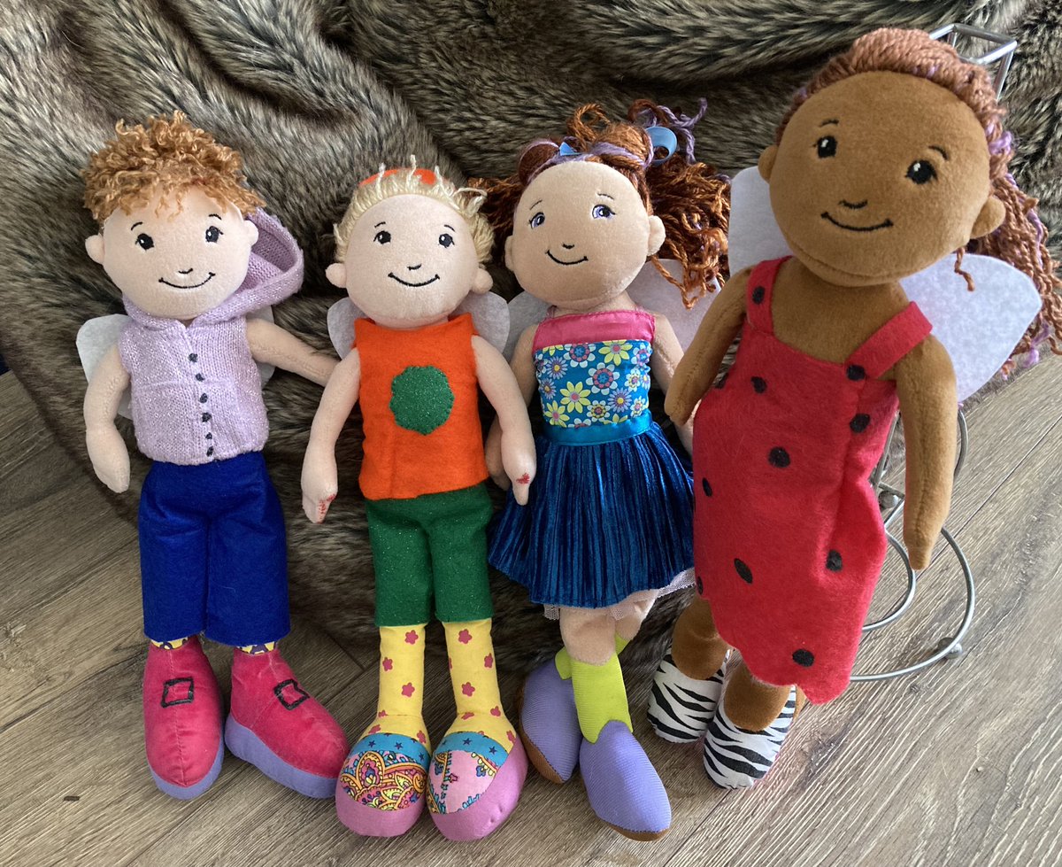 TinyMitesMusic's tweet photo. Two sets of Tiny Mites ready to join our new teachers in nurseries singing &amp; dancing with pre-school children &amp; babies. https://t.co/M915cBRsFg